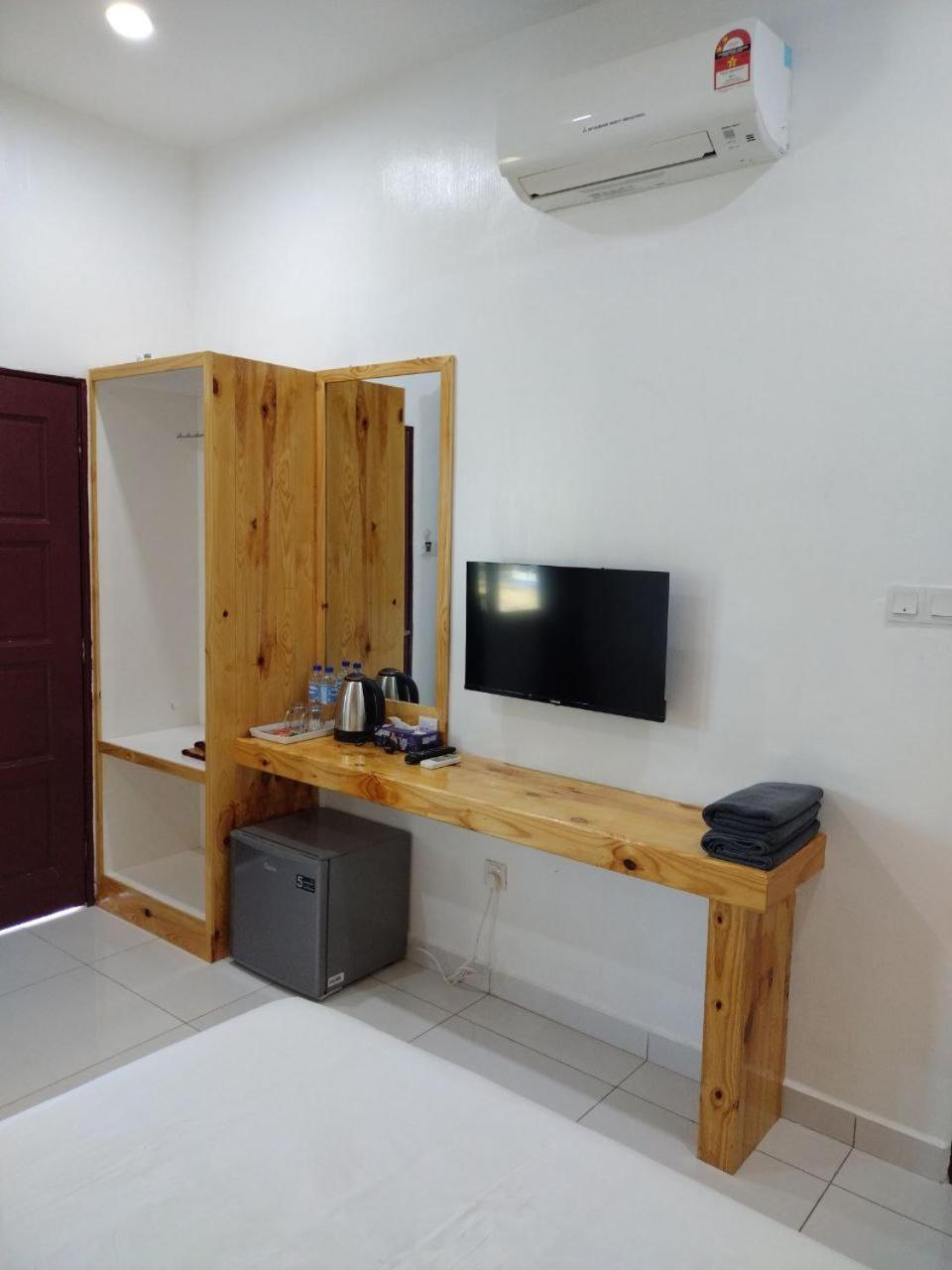 Funduq Al Busyra Motel ปันไตเจอนัง ภายนอก รูปภาพ